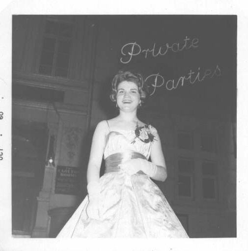 Anita7.jpg (19460 bytes)