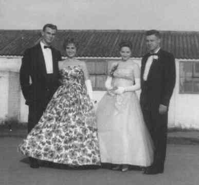 PROM (3).jpg (9871 bytes)